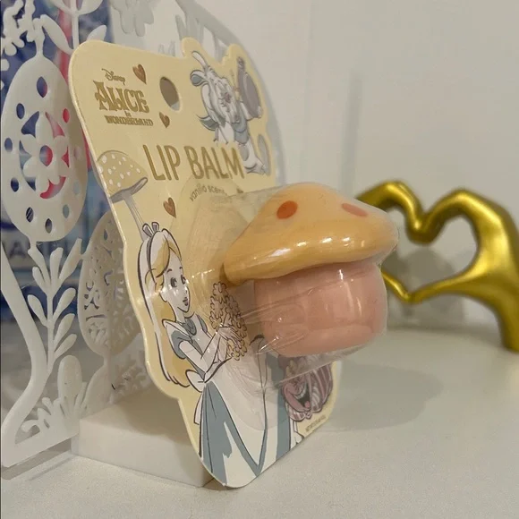 Disney Alice in Wonderland Vanilla Scented Mushroom Lip Balm - Picture 3 of 3